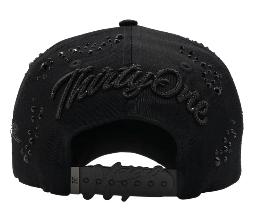 31 Hats "MAGO TOTAL BLACK"